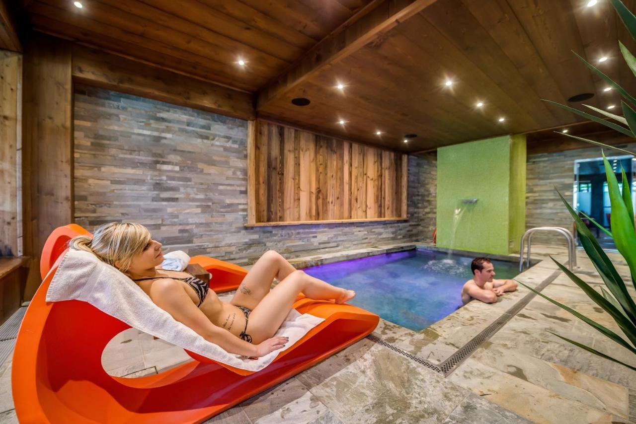 Les Cabanes De La Maison Rouge FRENCH ALPS Εξωτερικό φωτογραφία